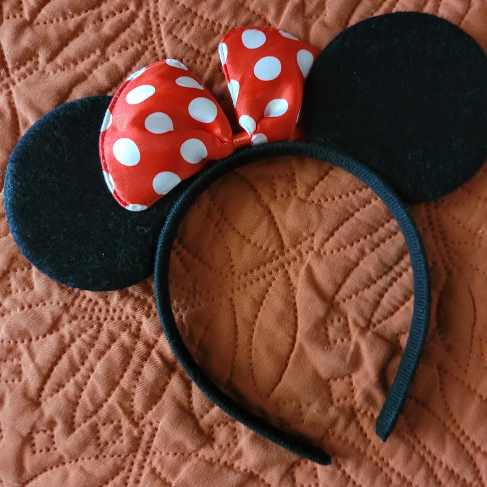Disney‎ Parks Red & white Satin Bow Minnie Mouse Furry Ears Headband